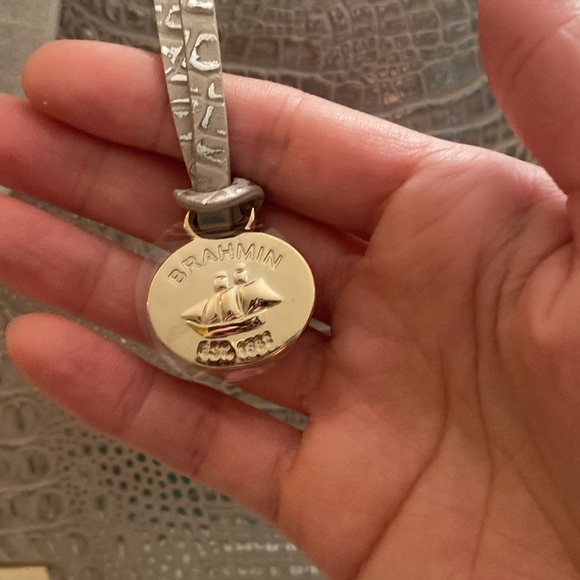 Brahmin Large Duxbury Satchel with matching bifold wallet - Picture 2 of 14